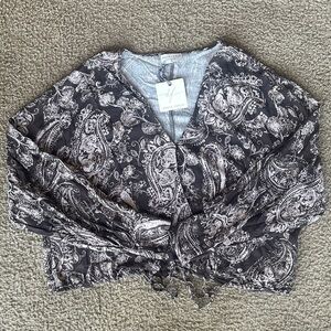 Dress Forum Gray and Brown Paisley Top